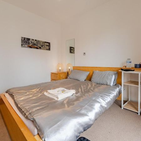 Private Room In Cardiff City Center Zewnętrze zdjęcie